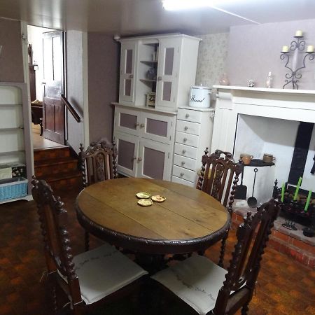 Charming French Cottage-Gite In The Heart Of Quiet Gorron Zewnętrze zdjęcie