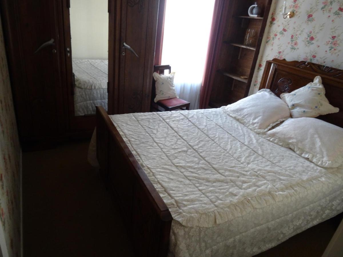Charming French Cottage-Gite In The Heart Of Quiet Gorron Zewnętrze zdjęcie