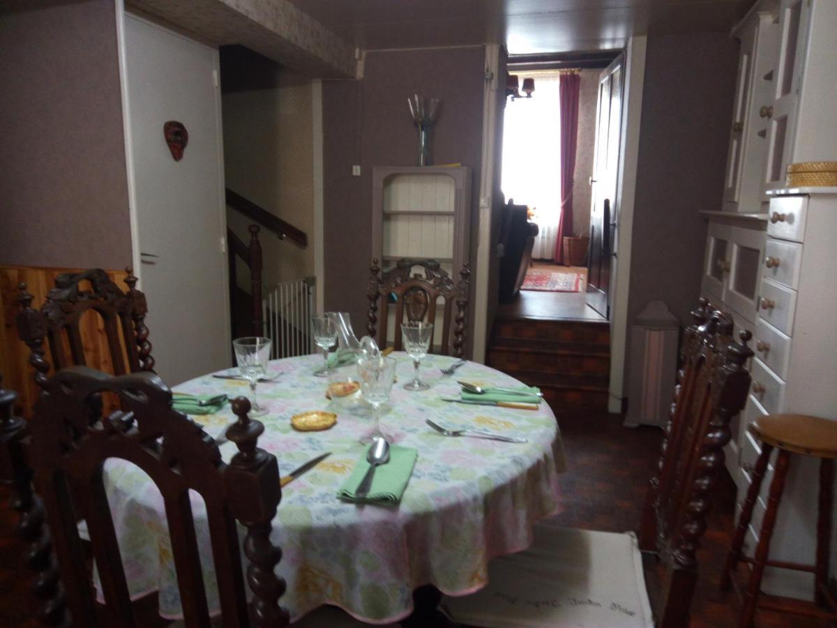 Charming French Cottage-Gite In The Heart Of Quiet Gorron Zewnętrze zdjęcie